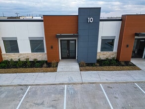 5151 Meadow Ranch Pky, Richmond, TX for lease Interior Photo- Image 1 of 14