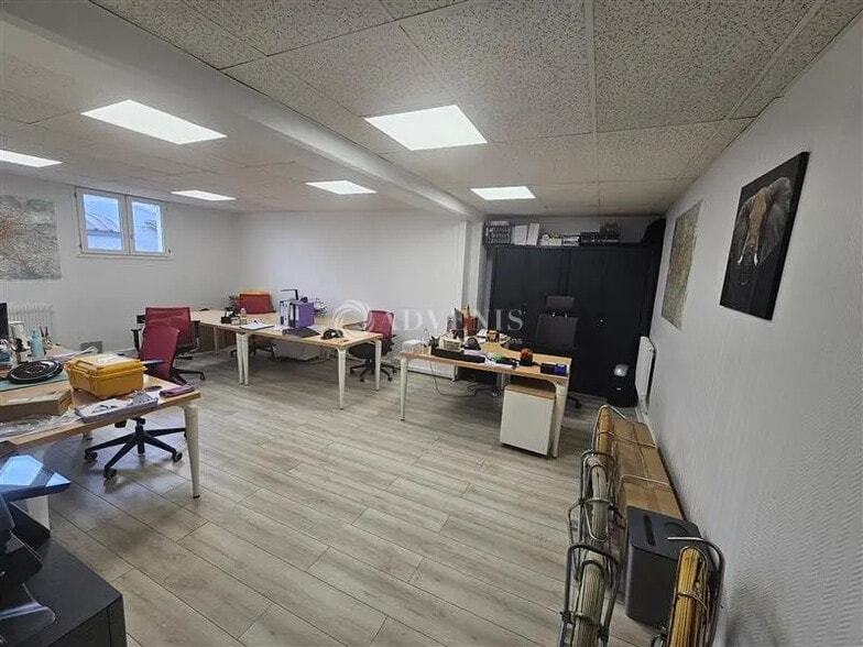 Bureau dans Neuilly-sur-Marne à louer - Photo intérieure - Image 2 de 6