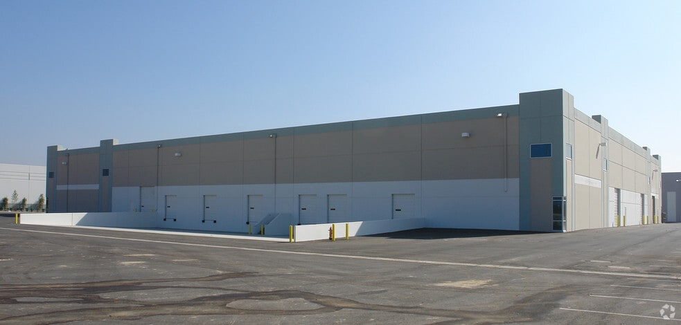 10317 Birtcher Dr, Jurupa Valley, CA for lease - Building Photo - Image 2 of 8
