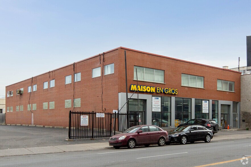 9399 Boul Saint-Laurent, Montréal, QC à vendre - Photo du bâtiment - Image 1 de 1