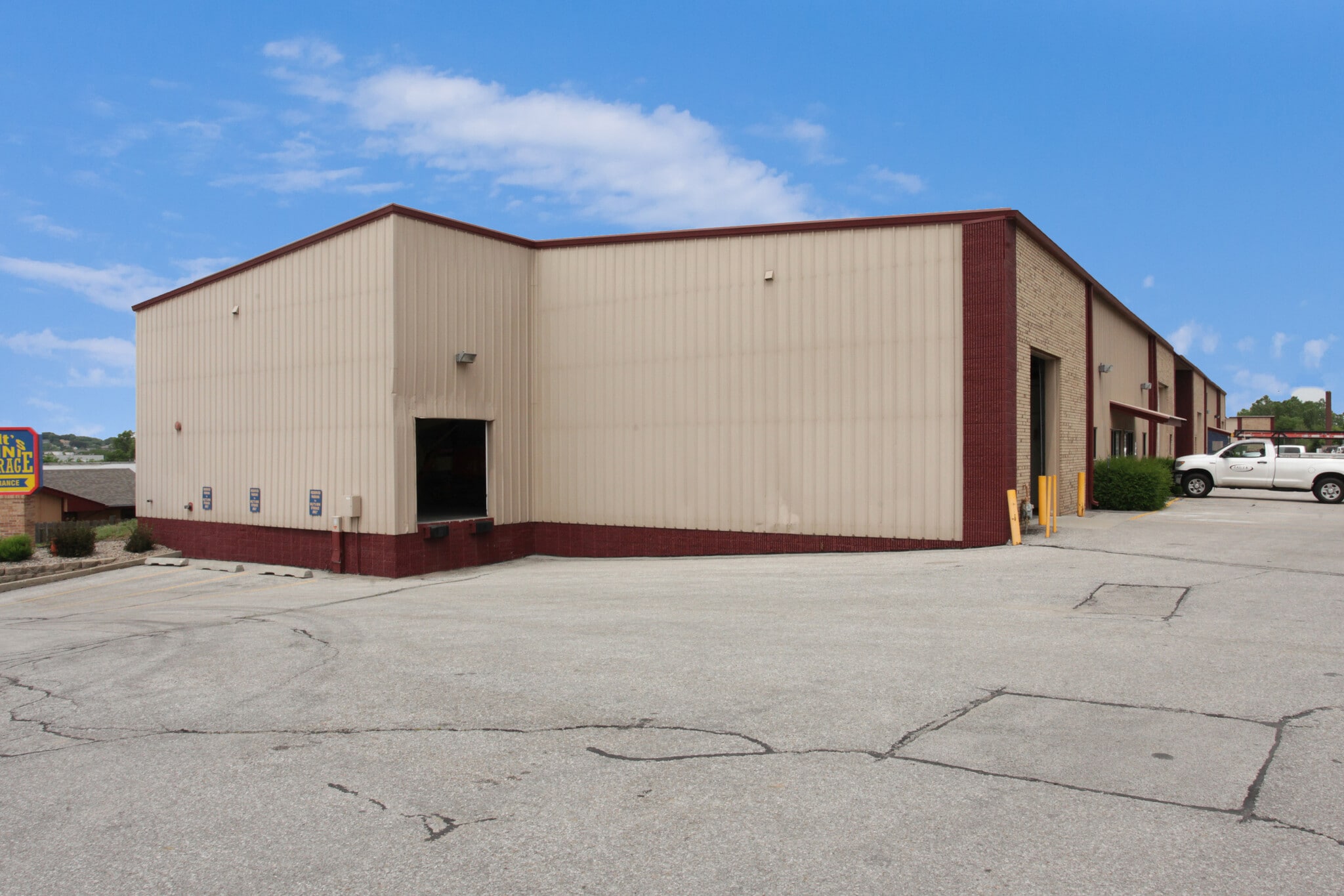 14007-14015 Industrial Rd, Omaha, NE for lease Primary Photo- Image 1 of 4