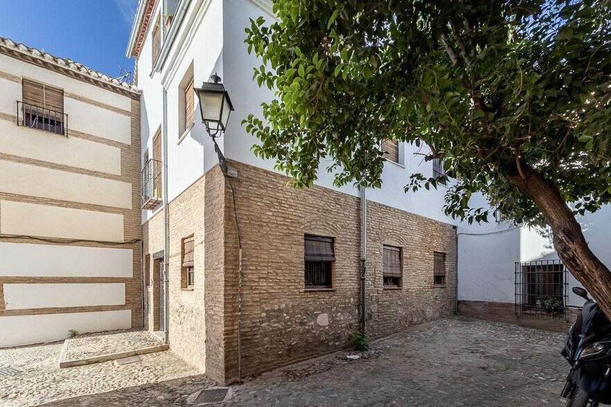 Placeta del Cristo de las Azucenas, 5-5, Granada, Granada for sale - Building Photo - Image 2 of 26