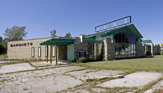 More details for 100 Gratiot Ave, Marysville, MI - Retail for Sale