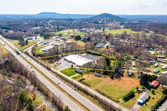 7626 Cavalier Way, Connellys Springs, NC à louer Photo intérieure- Image 2 de 26