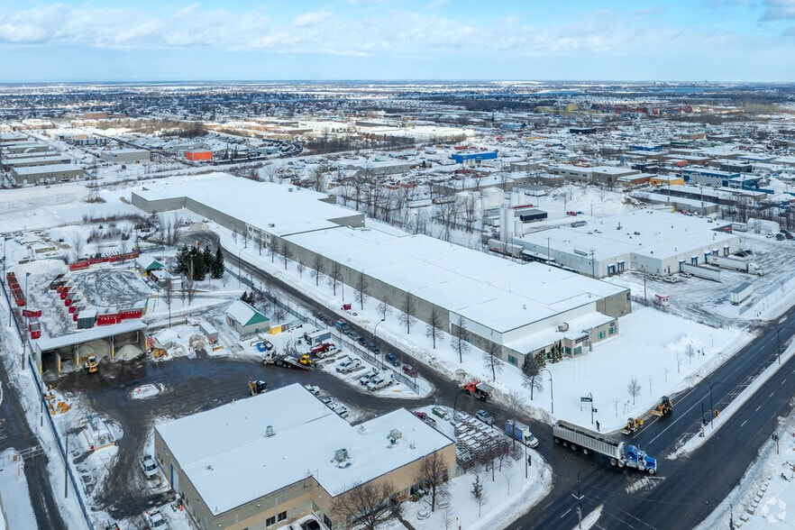 9275 Boul Henri-Bourassa E, Montréal, QC for lease - Aerial - Image 3 of 13