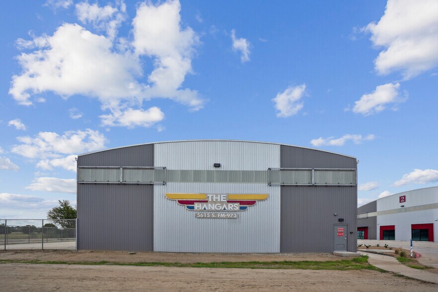 5601 FM 973, Del Valle, TX à louer - Photo du bâtiment - Image 2 de 26