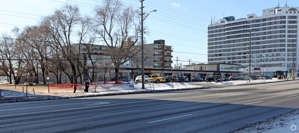 2157-2183 Lawrence Ave E, Toronto, ON for lease - Building Photo - Image 2 of 8