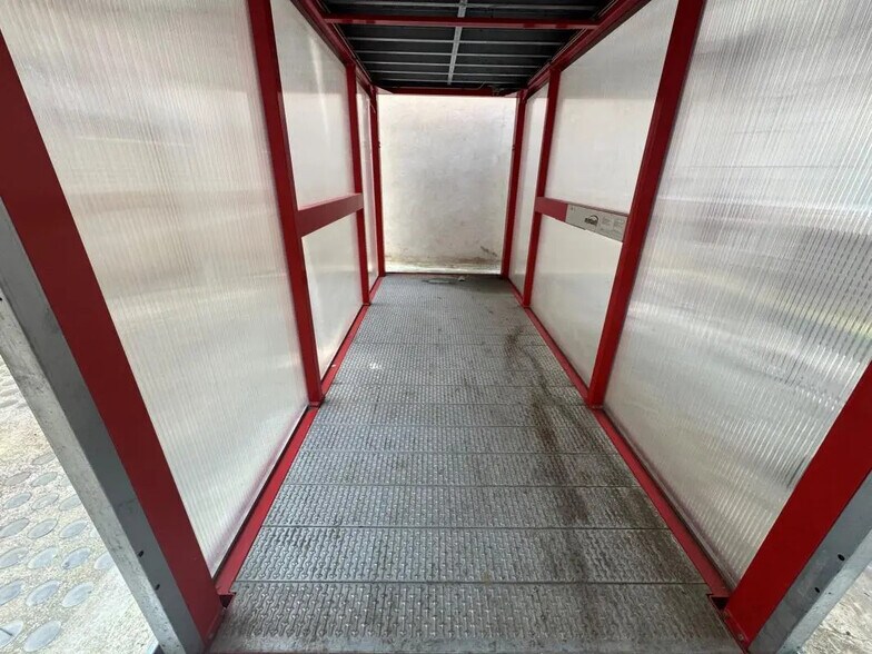 Flex dans Paris à louer - Photo du bâtiment - Image 3 de 13