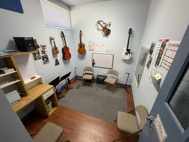 9255 Preston Rd, Frisco, TX for lease - Interior Photo - Image 2 of 8