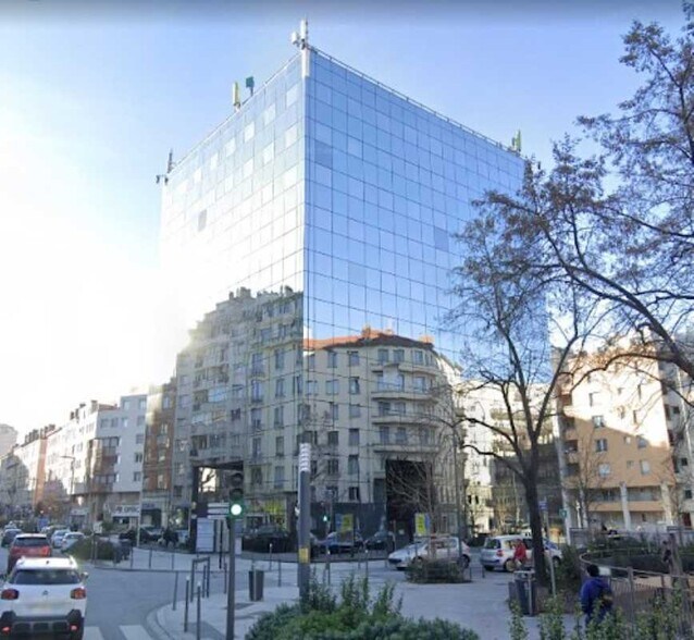 75 Cours Emile Zola, Villeurbanne à louer - Photo du bâtiment - Image 2 de 19