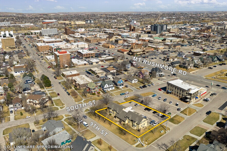 1010 9th St, Rapid City, SD à louer - Photo du bâtiment - Image 2 de 17