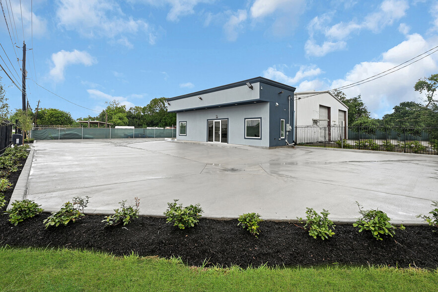 10751 Almeda Genoa rd, Houston, TX for lease - Building Photo - Image 1 of 21