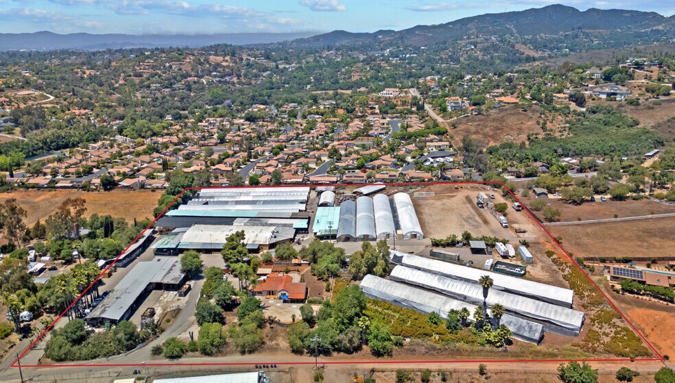 2022 Victory Dr, Vista, CA à vendre - Photo du bâtiment - Image 3 de 3