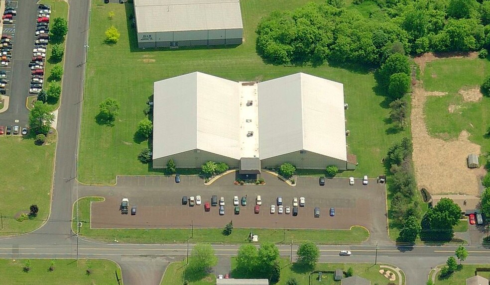 451 California Rd, Quakertown, PA à louer - Aérien - Image 1 de 16