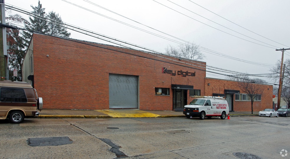 521 E 3rd St, Mount Vernon, NY for sale - Primary Photo - Image 3 of 21