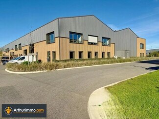 Plus de détails pour 15 Avenue Henri Barbusse, Bourgoin-Jallieu - Flex à vendre