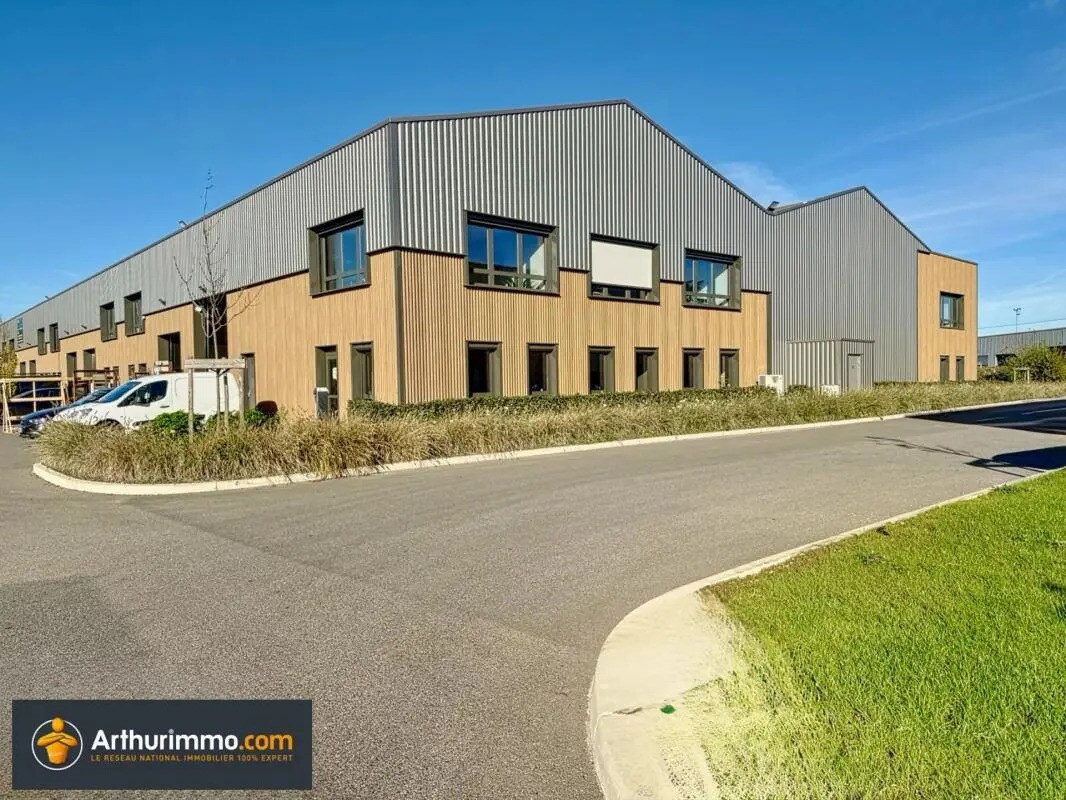 15 Avenue Henri Barbusse, Bourgoin-Jallieu for sale Building Photo- Image 1 of 9