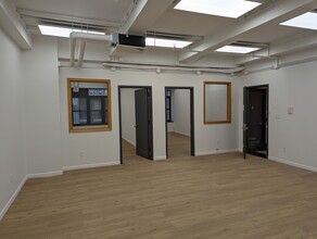 40 W 37th St, New York, NY for lease Building Photo- Image 2 of 8