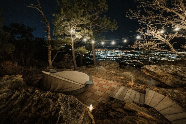 Plus de détails pour 1420 Point of the Pines Dr, Colorado Springs, CO - Terrain à vendre