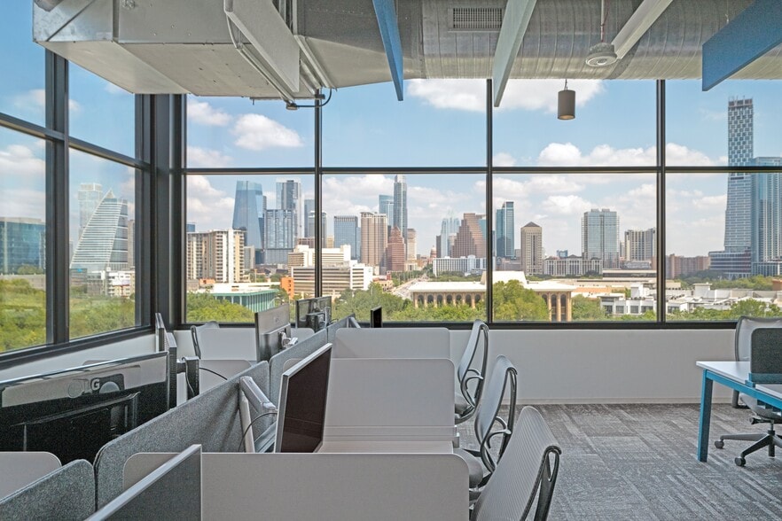 1007 S Congress Ave, Austin, TX for lease - Building Photo - Image 2 of 8