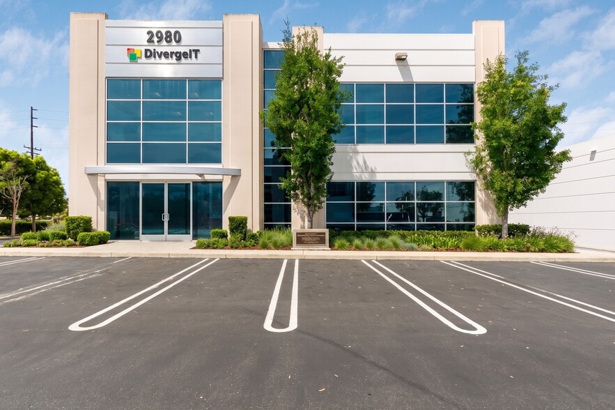 2980 Columbia St, Torrance, CA for sale - Building Photo - Image 1 of 18