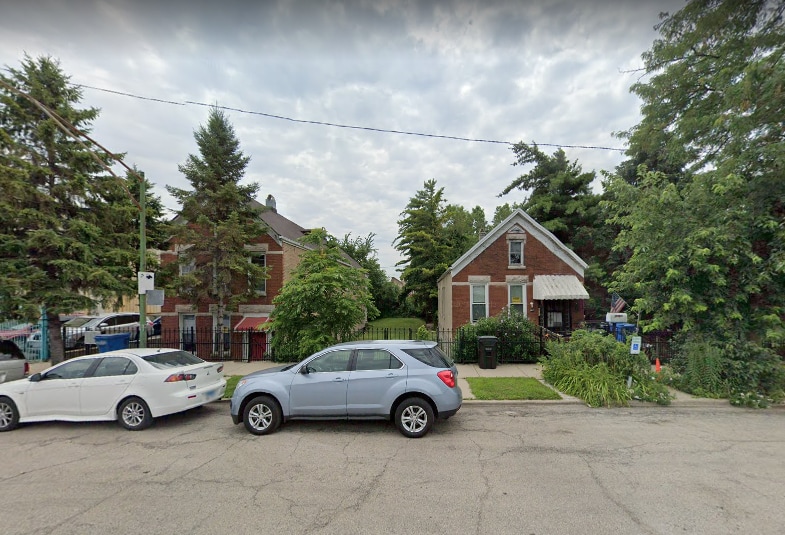 2421 W 21st Plz, Chicago, IL for sale Primary Photo- Image 1 of 5