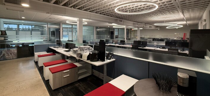 576 Broadhollow Rd, Melville, NY for lease Interior Photo- Image 1 of 4