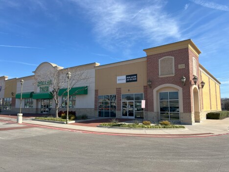 W Glade Rd, Euless, TX à louer - Photo du bâtiment - Image 2 de 11