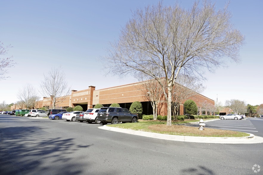 1855 Satellite Blvd, Duluth, GA for lease - Primary Photo - Image 1 of 13