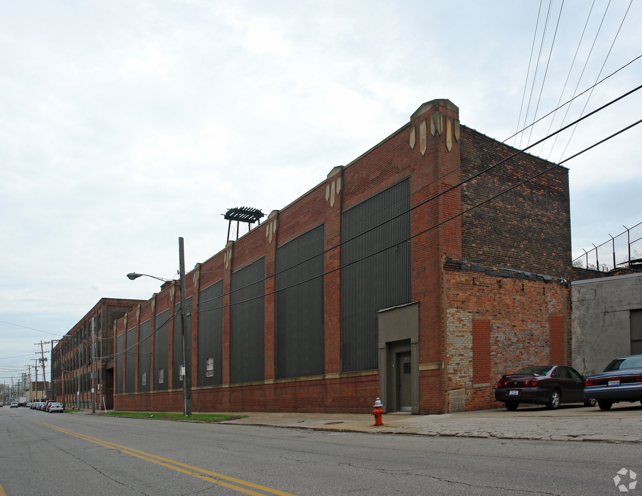 4400 Commerce Ave, Cleveland, OH à vendre Photo principale- Image 1 de 9