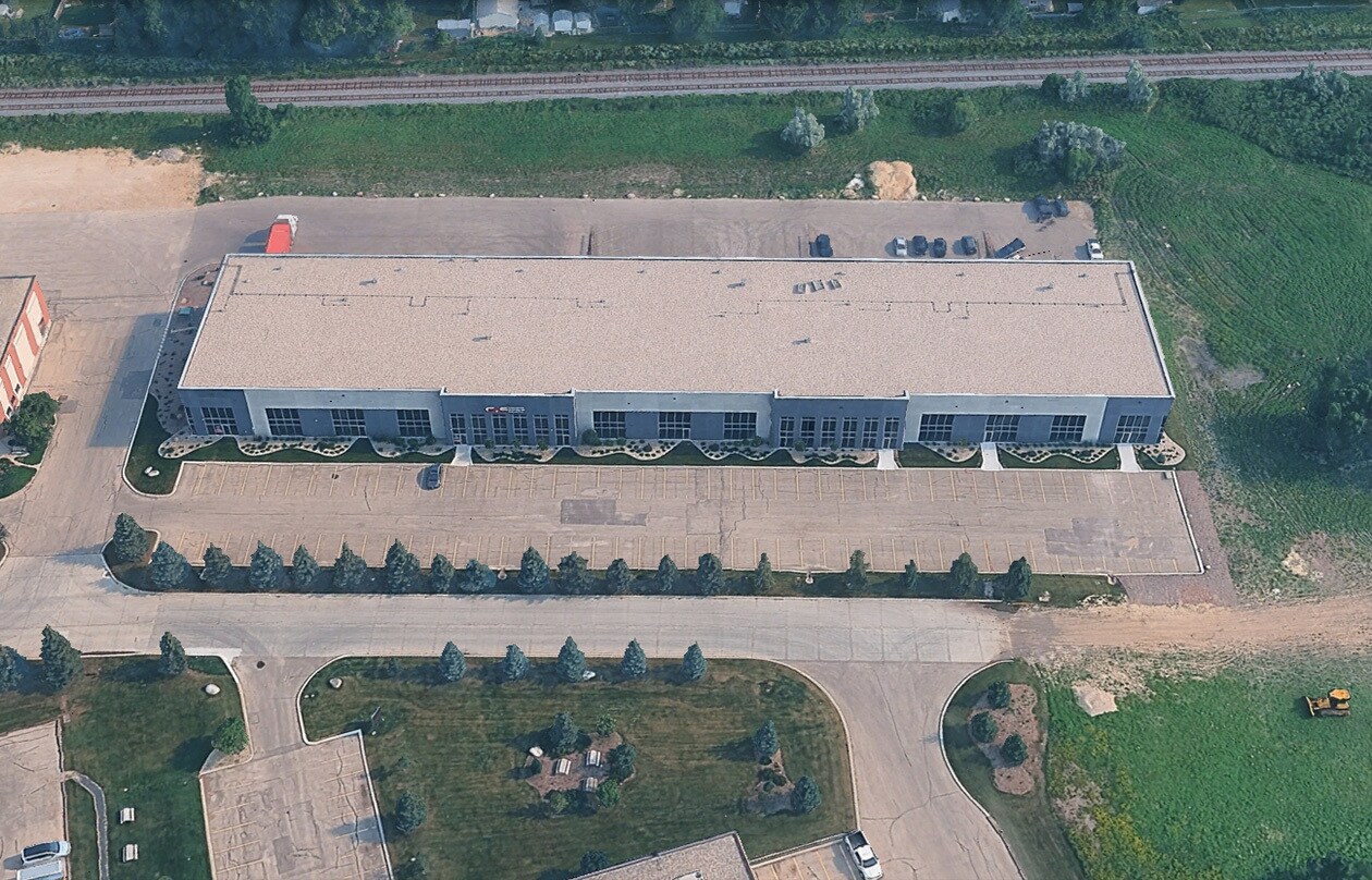 223 Elan Blvd, Winnipeg, MB for lease Building Photo- Image 1 of 4