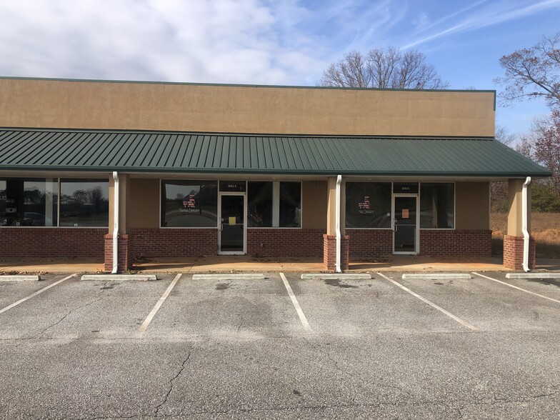 6483 Cleveland Hwy, Clermont, GA for lease - Primary Photo - Image 1 of 3