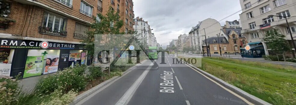 Retail in Paris for sale - Aerial - Image 1 of 2