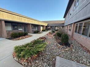 1245 S Cleveland Massillon Rd, Akron, OH for lease Building Photo- Image 1 of 11