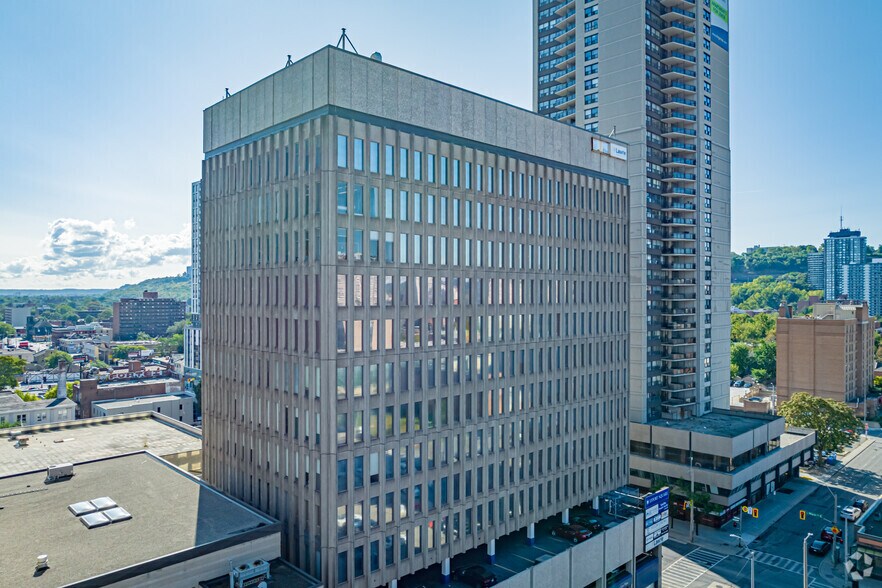 105 Main St E, Hamilton, ON à louer - Photo du bâtiment - Image 3 de 5
