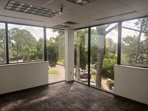 12425 28th St N, Saint Petersburg, FL for lease Interior Photo- Image 2 of 20