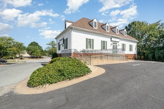 292-294 Garrisonville Rd, Stafford, VA for lease Interior Photo- Image 2 of 5