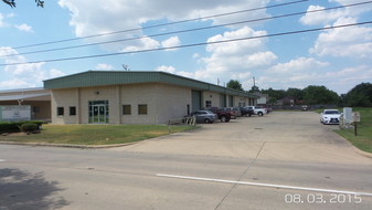 Cypress Gateway Business Complex - Automotive Property