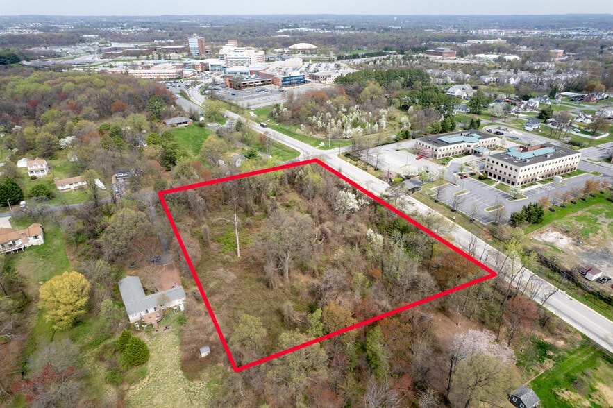 6821 Hospital Dr, Rosedale, MD for sale - Building Photo - Image 2 of 2