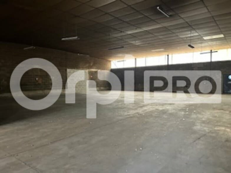 Industrial in Gleizé for lease - Interior Photo - Image 1 of 5