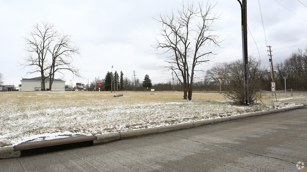 Mahoning Ave, Youngstown, OH for sale - Building Photo - Image 2 of 2