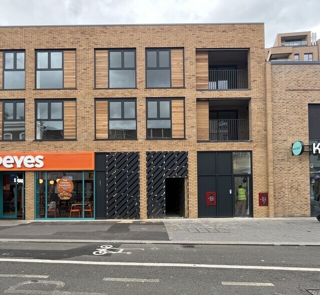 182-186 High St, Hounslow for lease - Building Photo - Image 2 of 2