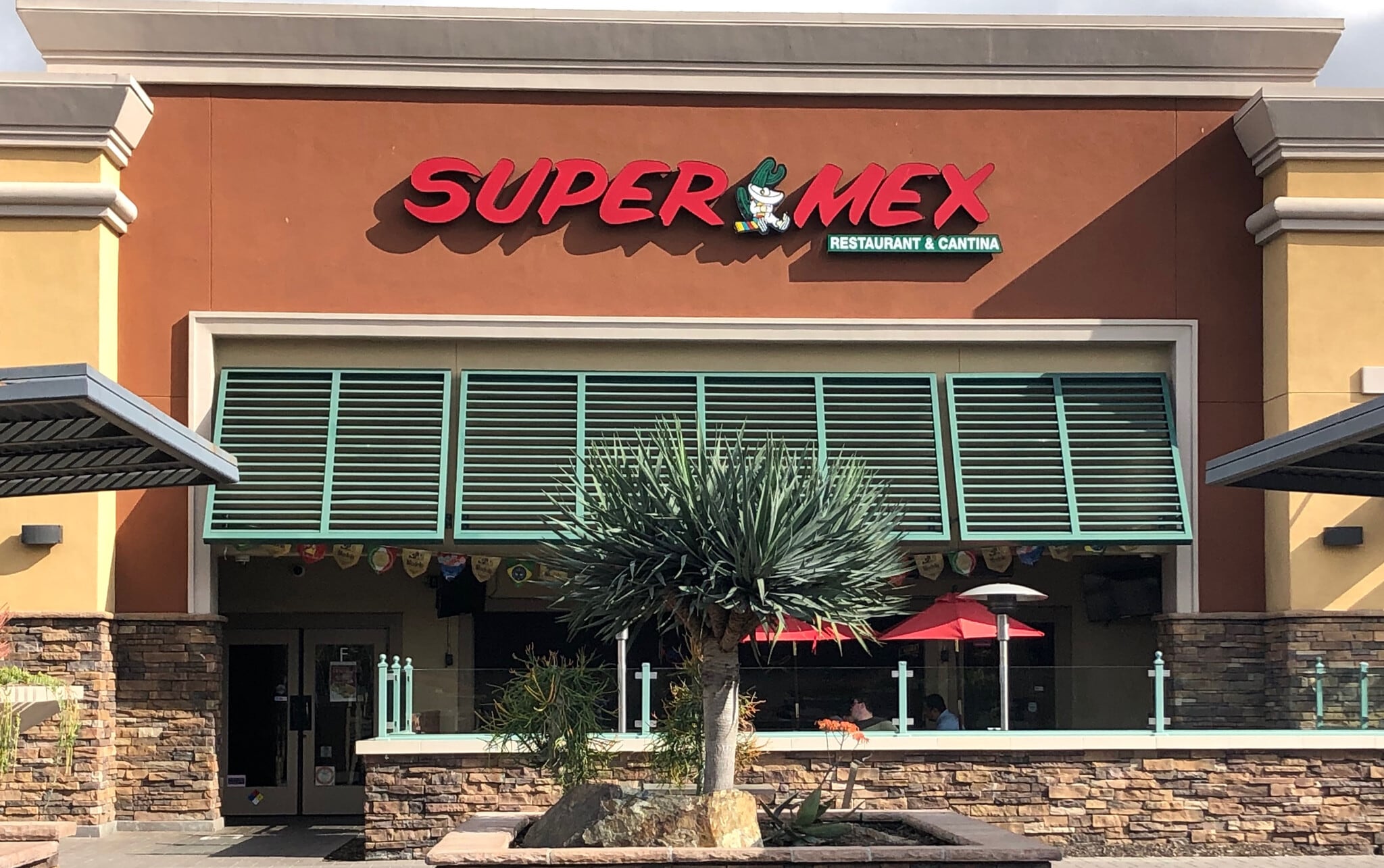 14200-14474 Culver Dr, Irvine, CA à louer Photo du bâtiment- Image 1 de 11