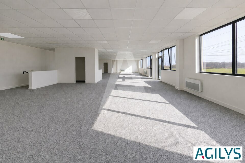 Avenue De La Plesse, Villebon-sur-Yvette for lease Interior Photo- Image 1 of 13
