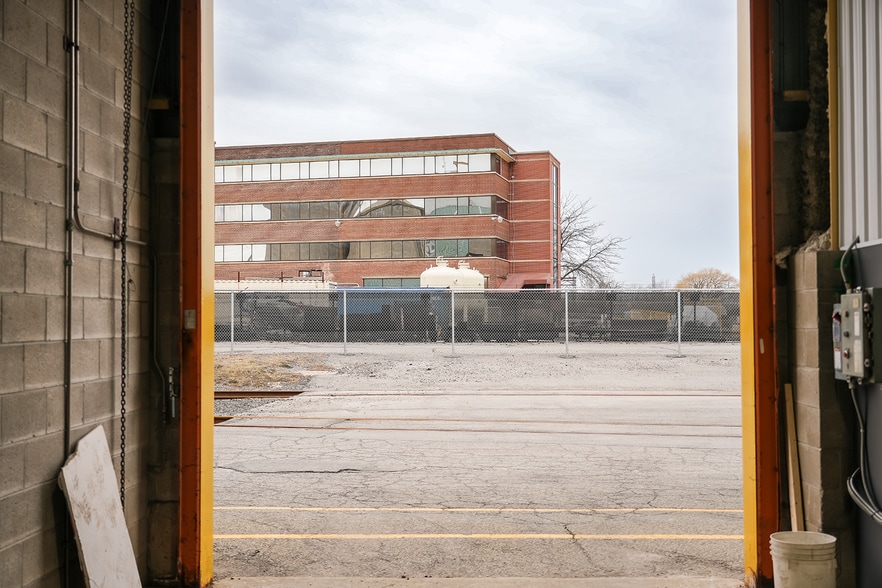 3363 Davis Rd, Thorold, ON for lease - Building Photo - Image 3 of 23