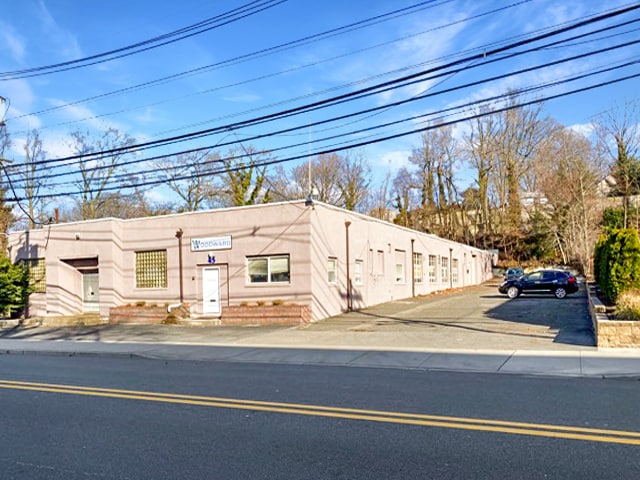 45 Carlton Ave, East Rutherford, NJ à louer Photo intérieure- Image 1 de 7