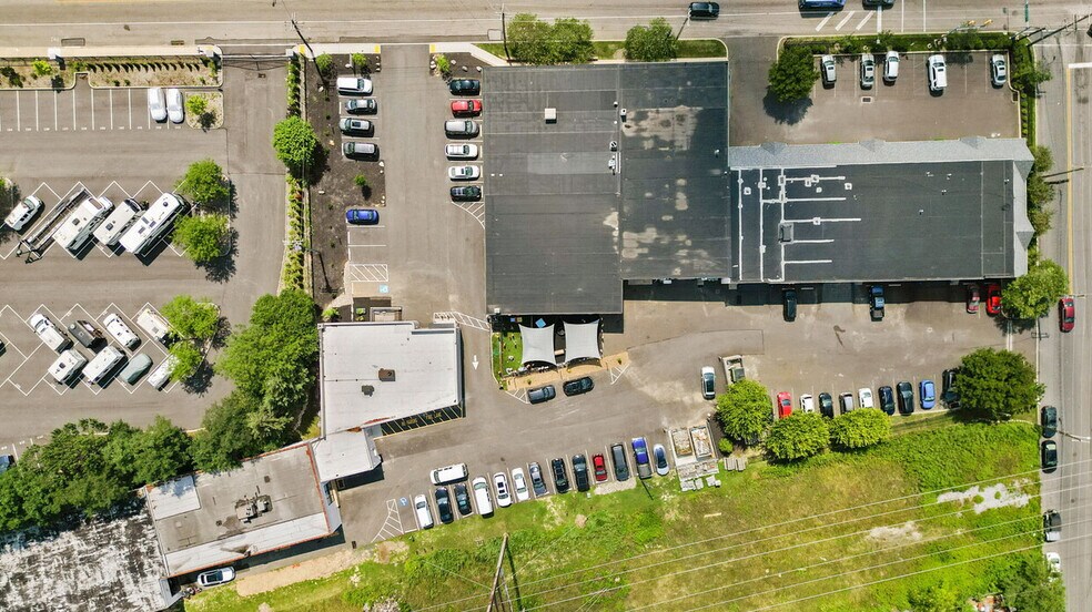 1101 Ivy Hill Rd, Philadelphia, PA à louer - Photo du bâtiment - Image 3 de 3