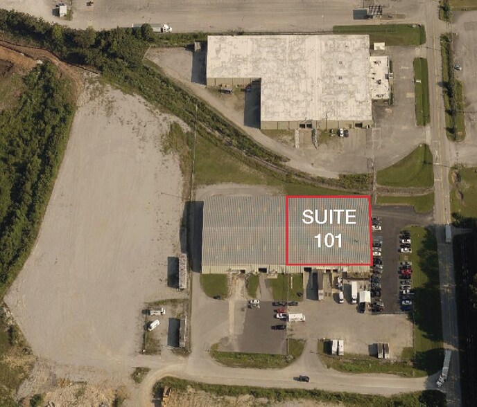 2131 Polymer Dr, Chattanooga, TN for lease - Building Photo - Image 2 of 2