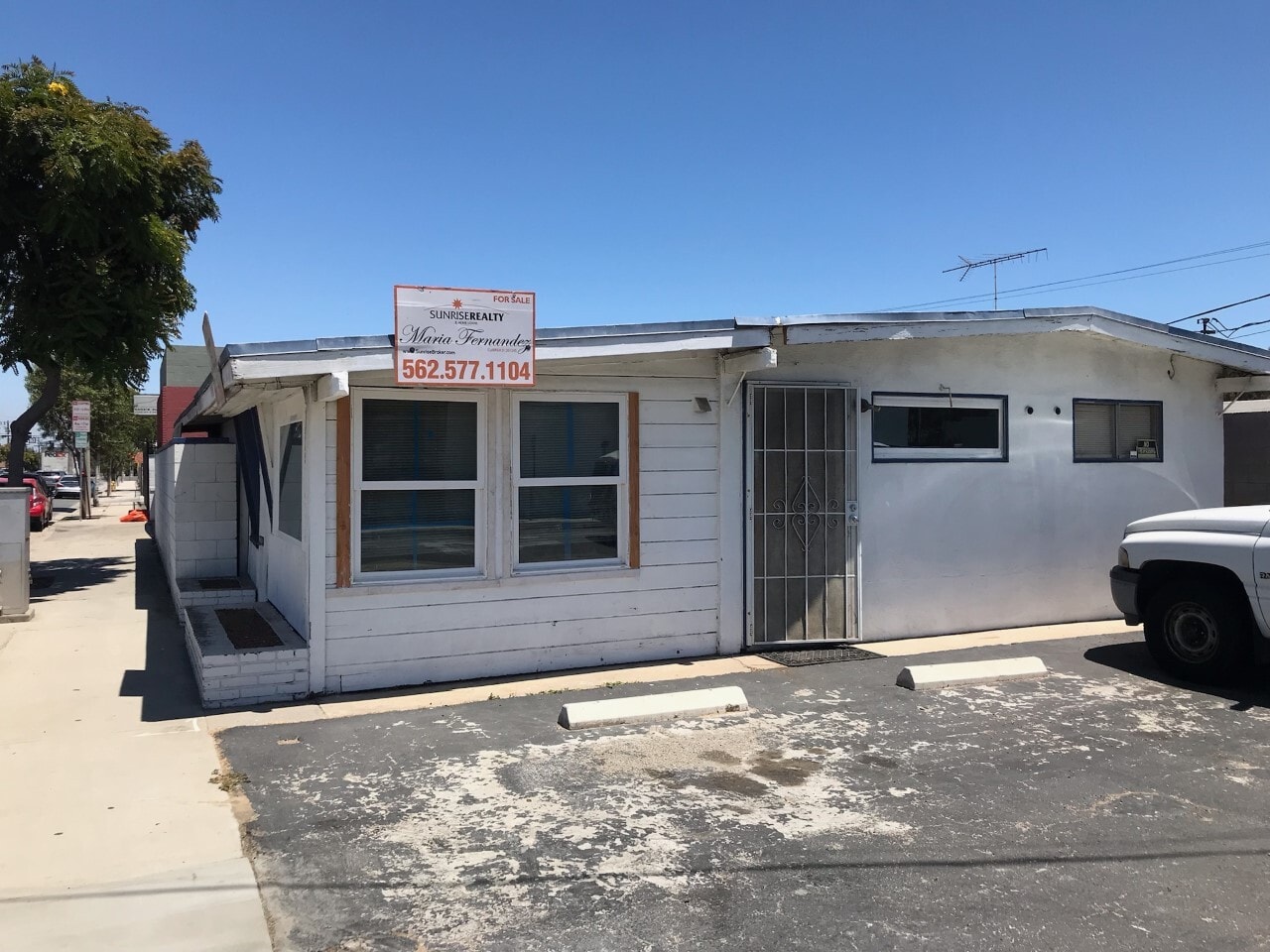 15802 Grevillea, Lawndale, CA for sale Primary Photo- Image 1 of 5