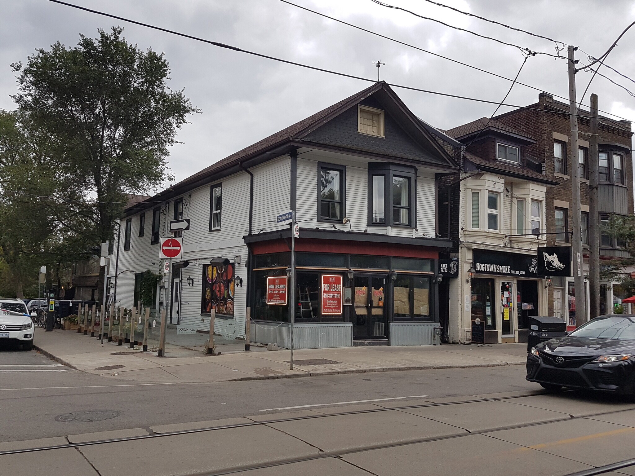 1961 Queen St E, Toronto, ON à vendre Photo du bâtiment- Image 1 de 1